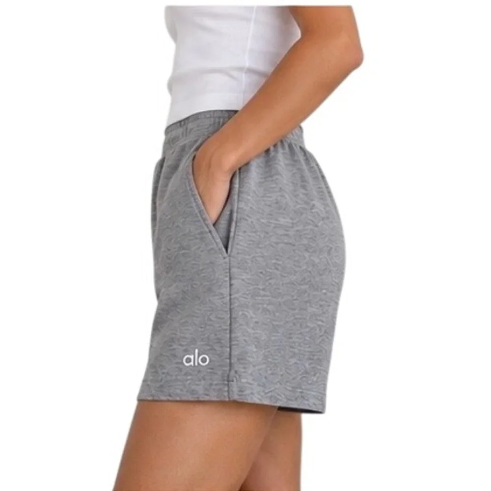 Alo Yoga Gray 6